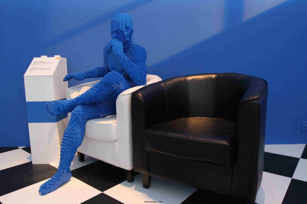 Blue Guy Sitting (2010) has an (inviting) empty black chair beside him as people would naturally gravitate towards this sculpture to have a photo taken with him. Image: Tang Portfolio