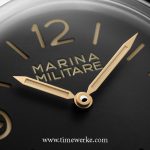 There is no branding on the dial. On the upper half, “Marina Militare” is inscribed on this sandwich dial. A domed Plexiglas is used on the front and sapphire crystal is on the case back. Photo: © Panerai